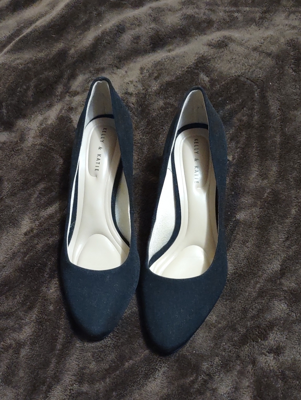 Kelly&Katie Black Fabric Heels Size 7